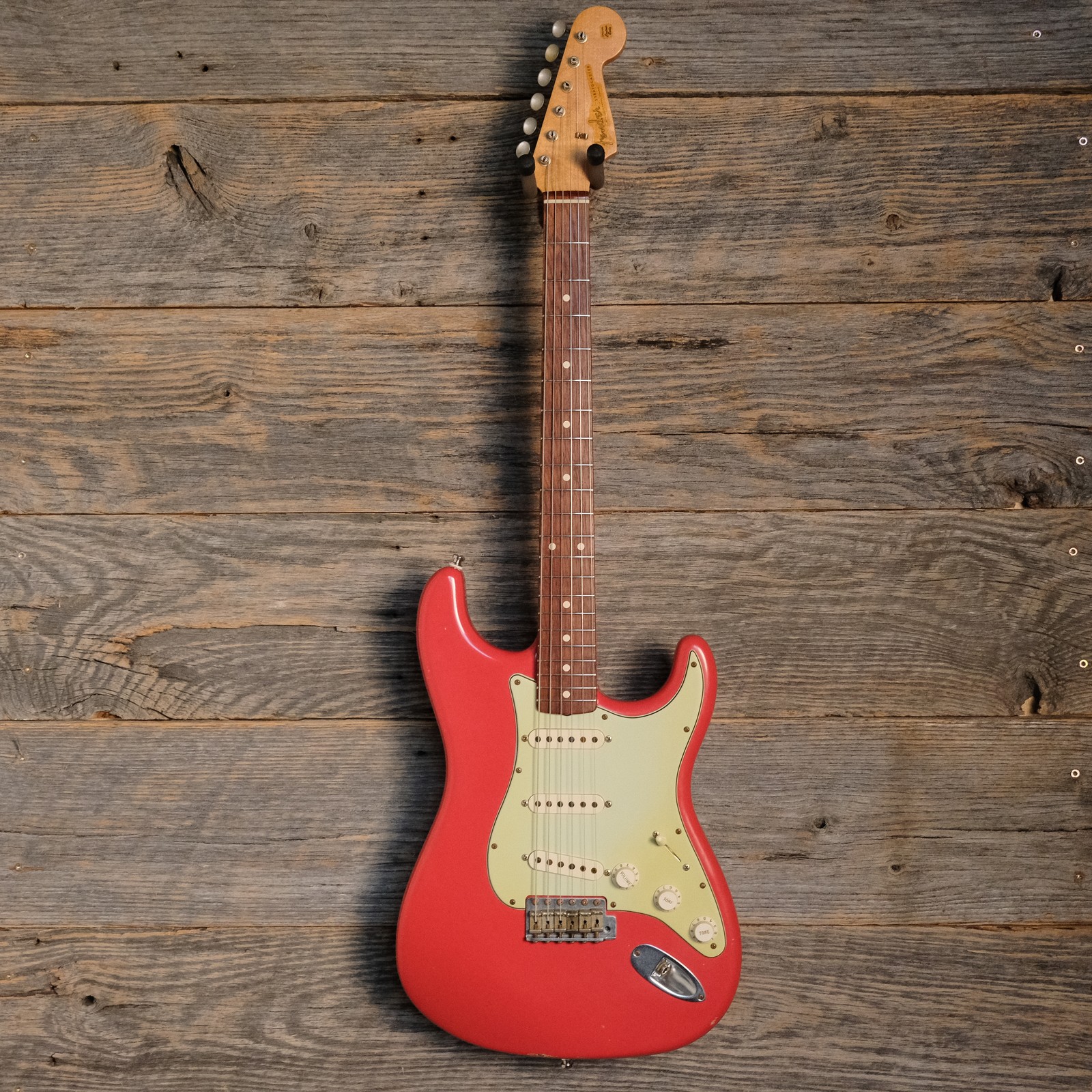 Used Fender 2006 Custom Shop 1960 Stratocaster Relic – Fiesta Red w/OHSC