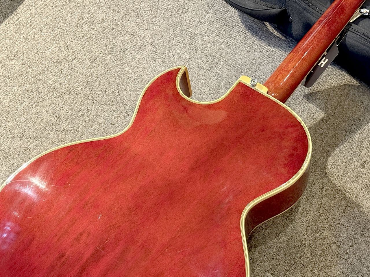Gibson Howard Roberts Custom 1976 Safe delivery from Japan