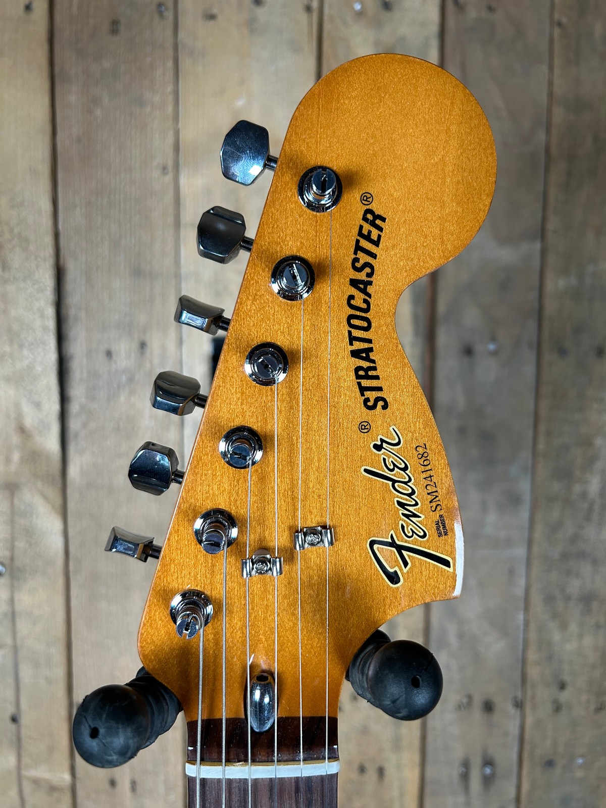 Fender 70th-anniversary Vintera II Antigua Stratocaster Electric Guitar Antigua