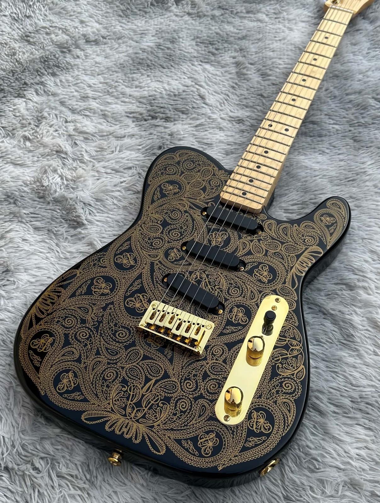 TL Electric guitar /black pattern and accessories/imported alder guitar/from US