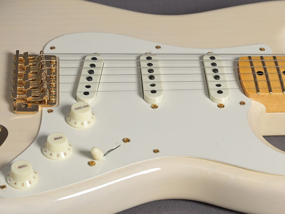 Fender Custom Shop Stratocaster 1957 Vintage Custom Mary Kaye