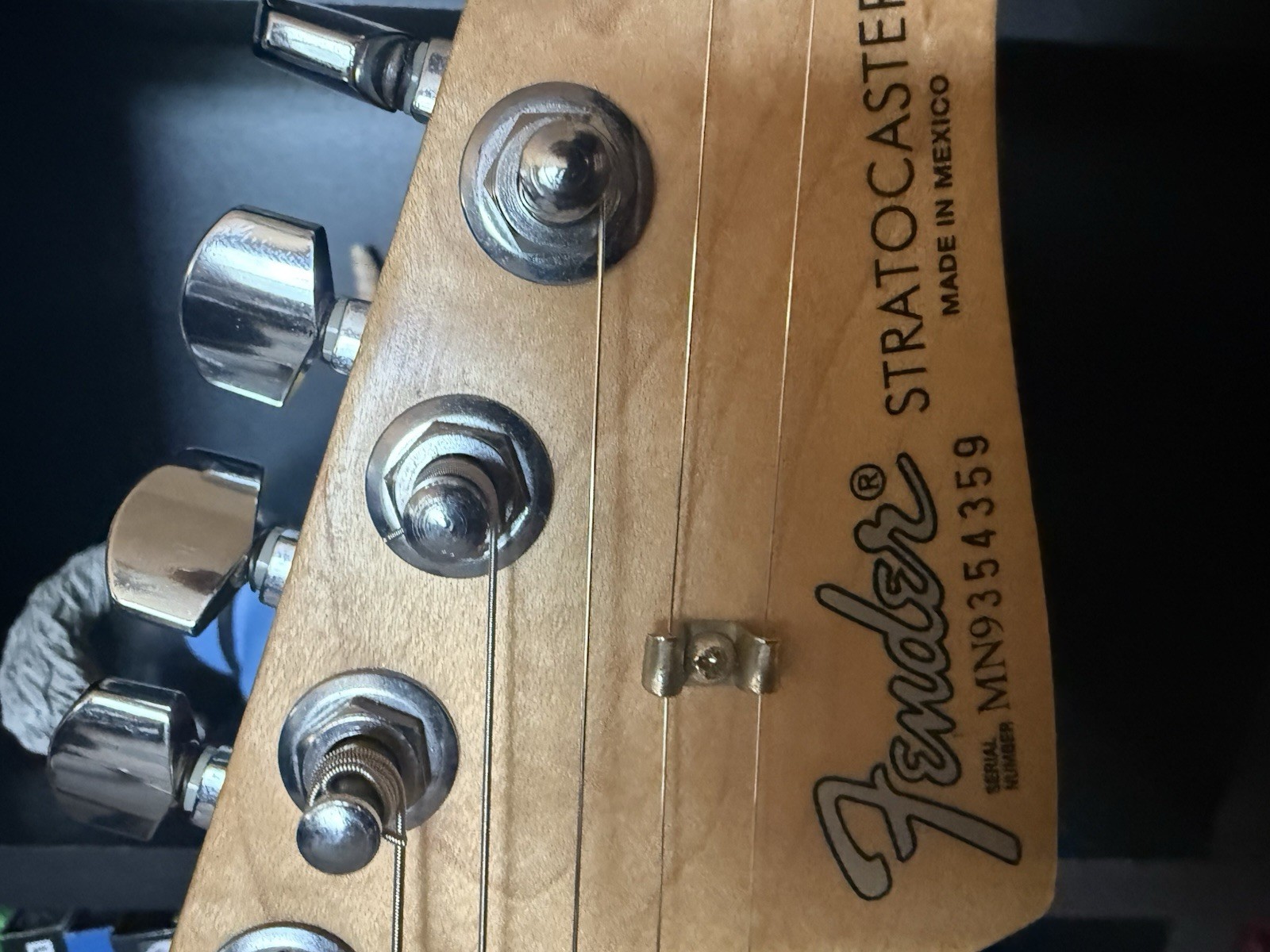 2000 Mexican Standard Strat *Excellent Condition* Can provide more photos