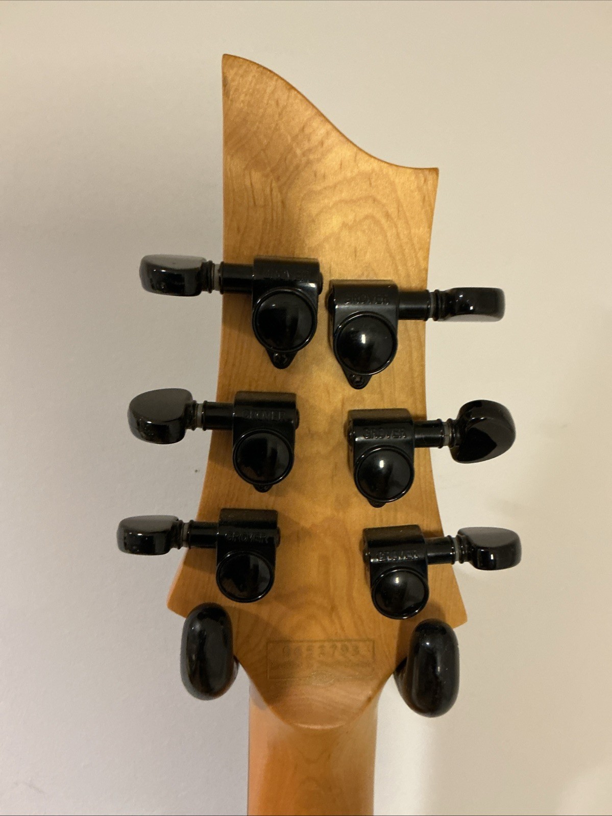 VIDEO- Mint 2006 Schecter Diamond Series Gryphon Guitar Mahogany Duncan Pickups