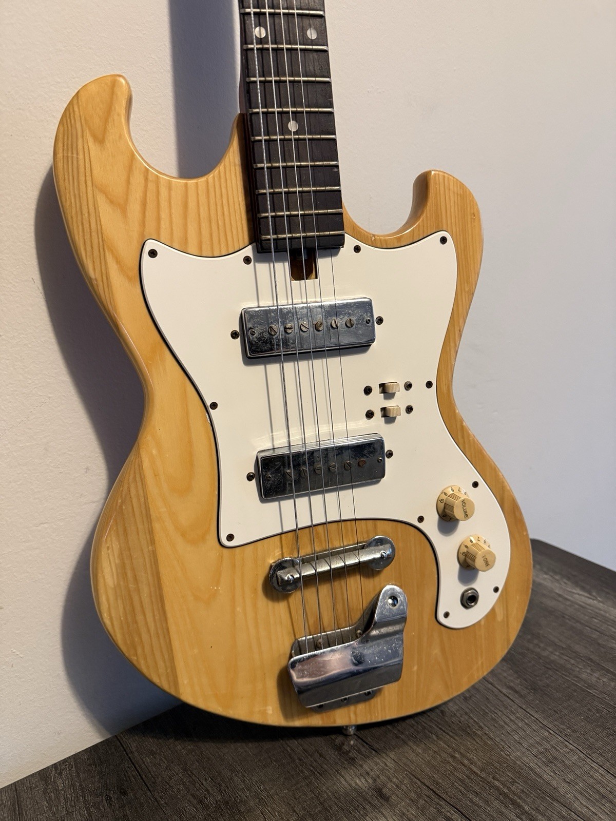 Vintage Samick Electric Guitar Late 1970s Solid Body Maple