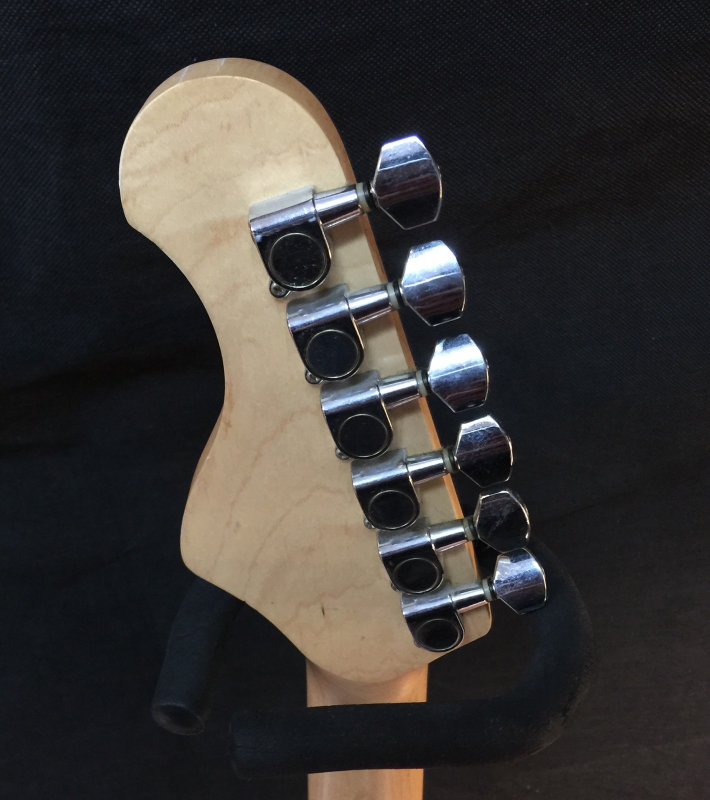 Glen Burton Strat Style Electric Guitar LOCAL PICKUP ONLY