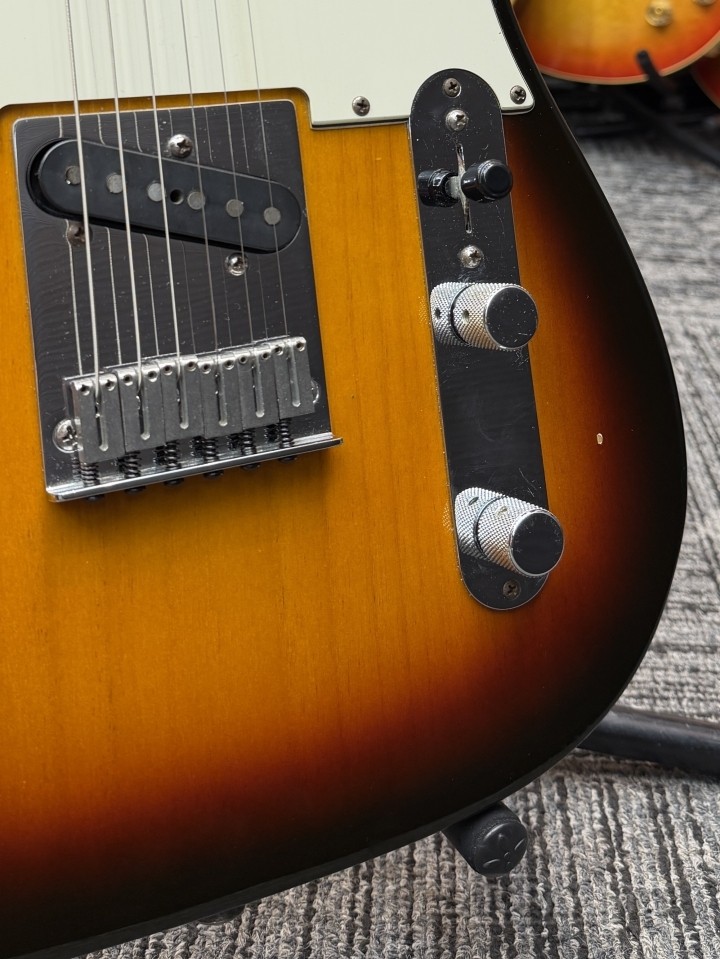 Fender American Telecaster -3-Color Sunburst / Maple- 2007 (no260803)