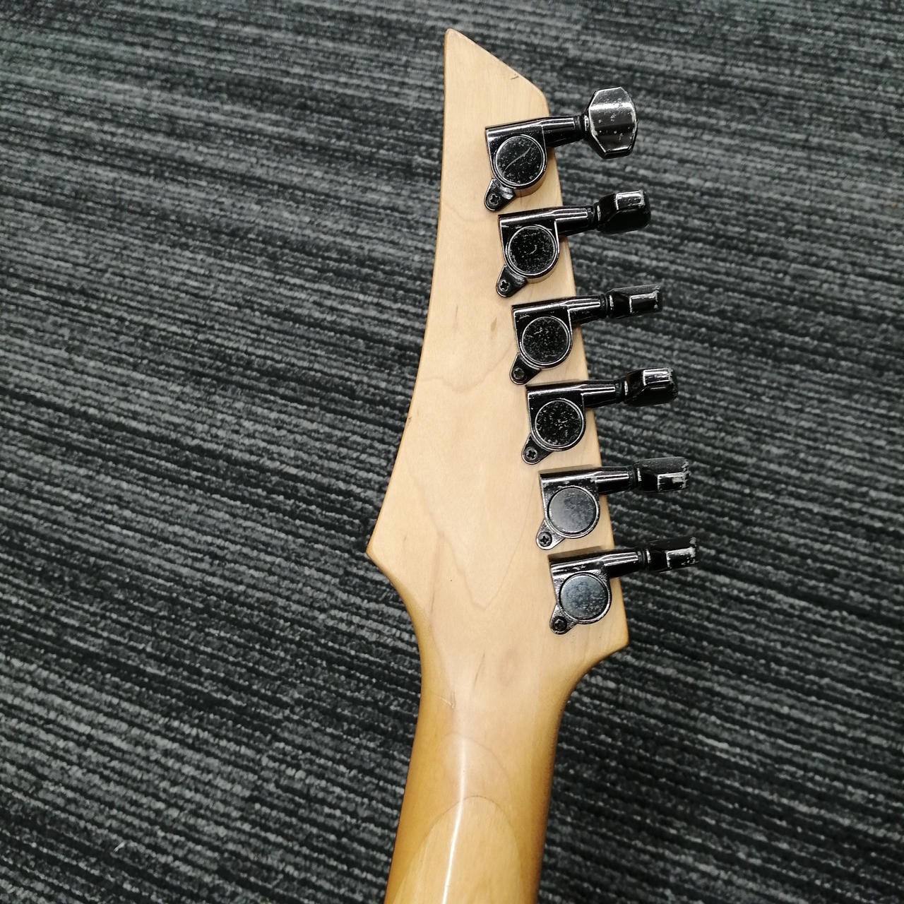 FERNANDES FGZ-480 Stratocaster-type Electric Guitar