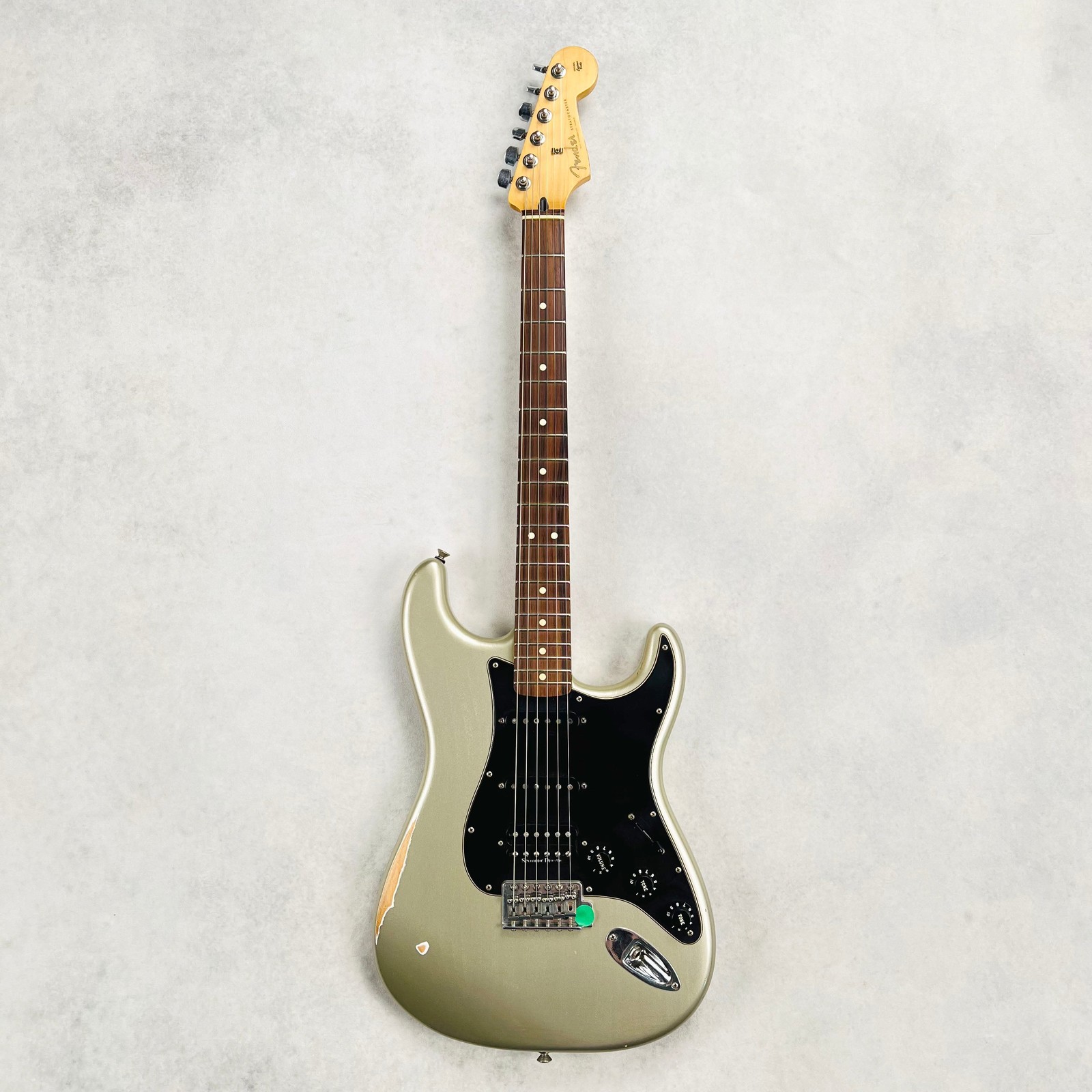 Fender Road Worn Player Stratocaster HSS 2011 – Inca Silver
