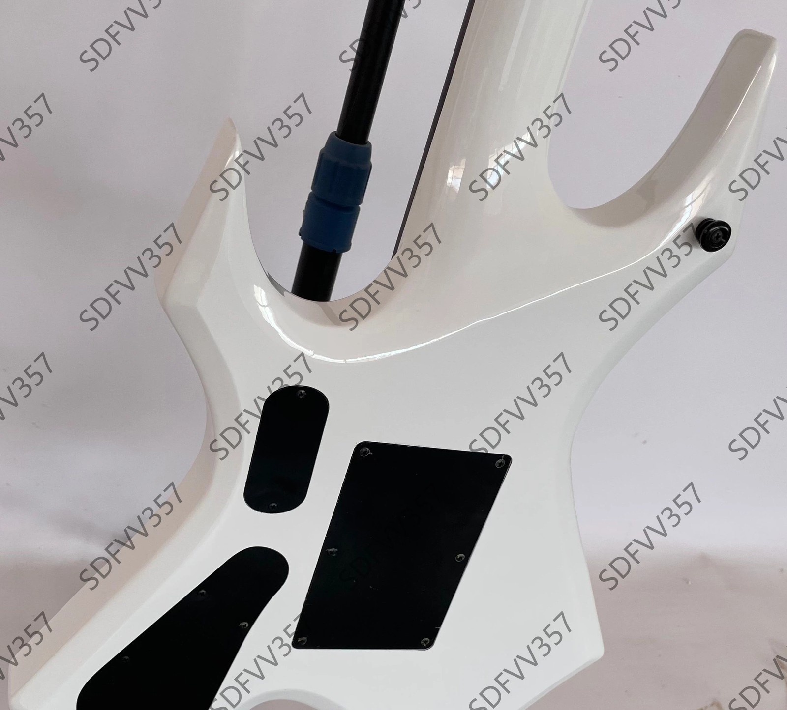 High Quality Solid Electric Guitar HH Humbuckers FR Bridge Stainless Frets