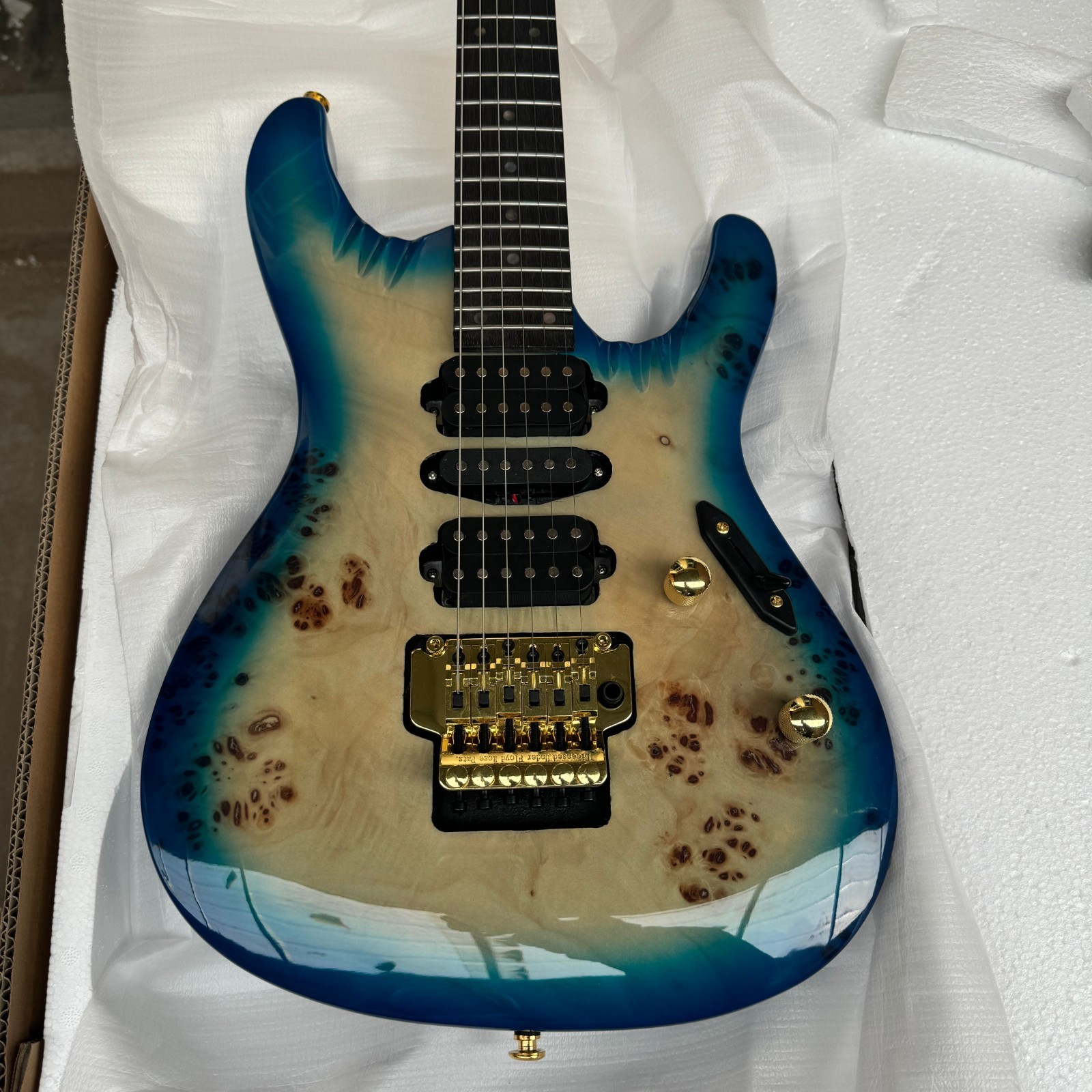 Gradient Blue Electric Guitar Tree Knot Printed Panel 6-String HSH Pickup
