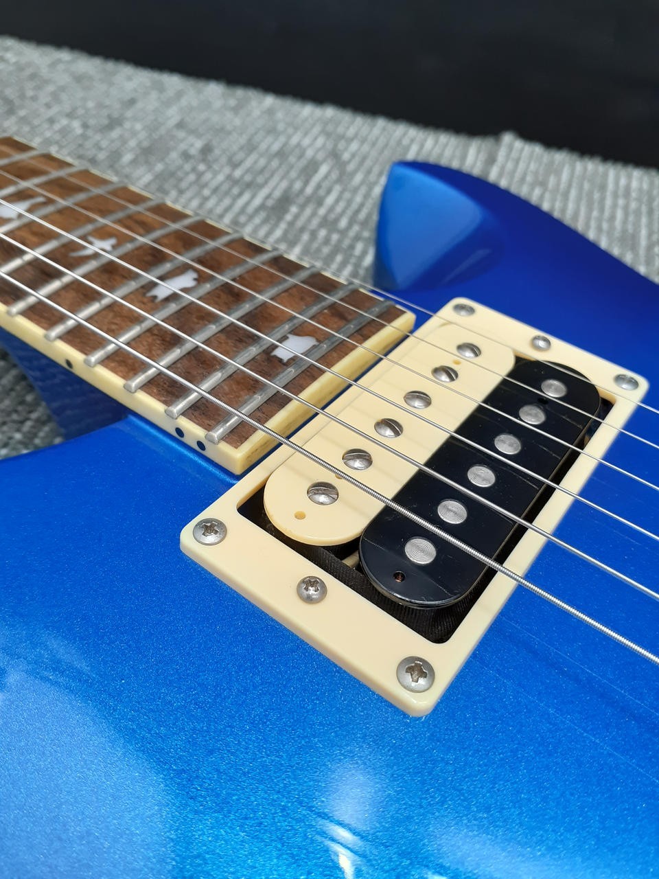 (PRS) SE STANDARD 24 Used Mahogany body Maple neck Rosewood fingerboard Blue