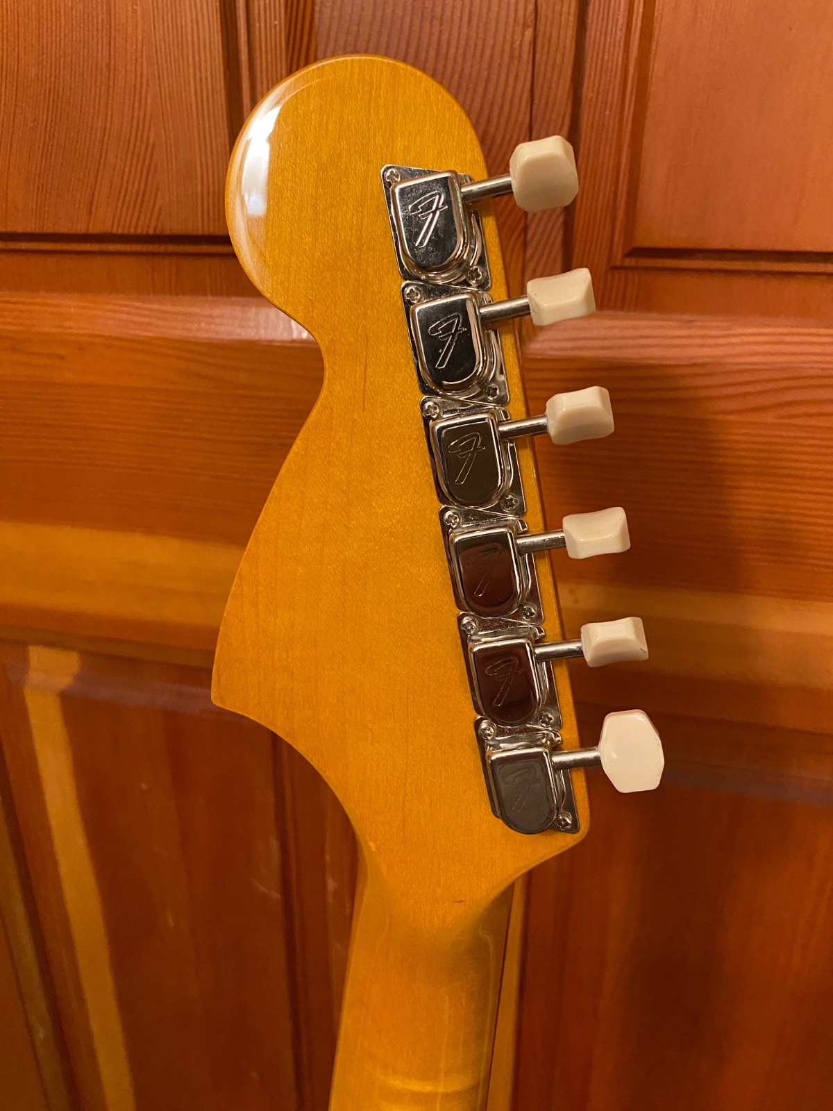 2010 Fender Made In Japan Mustang 65 vintage reissue offset guitar jaguar
