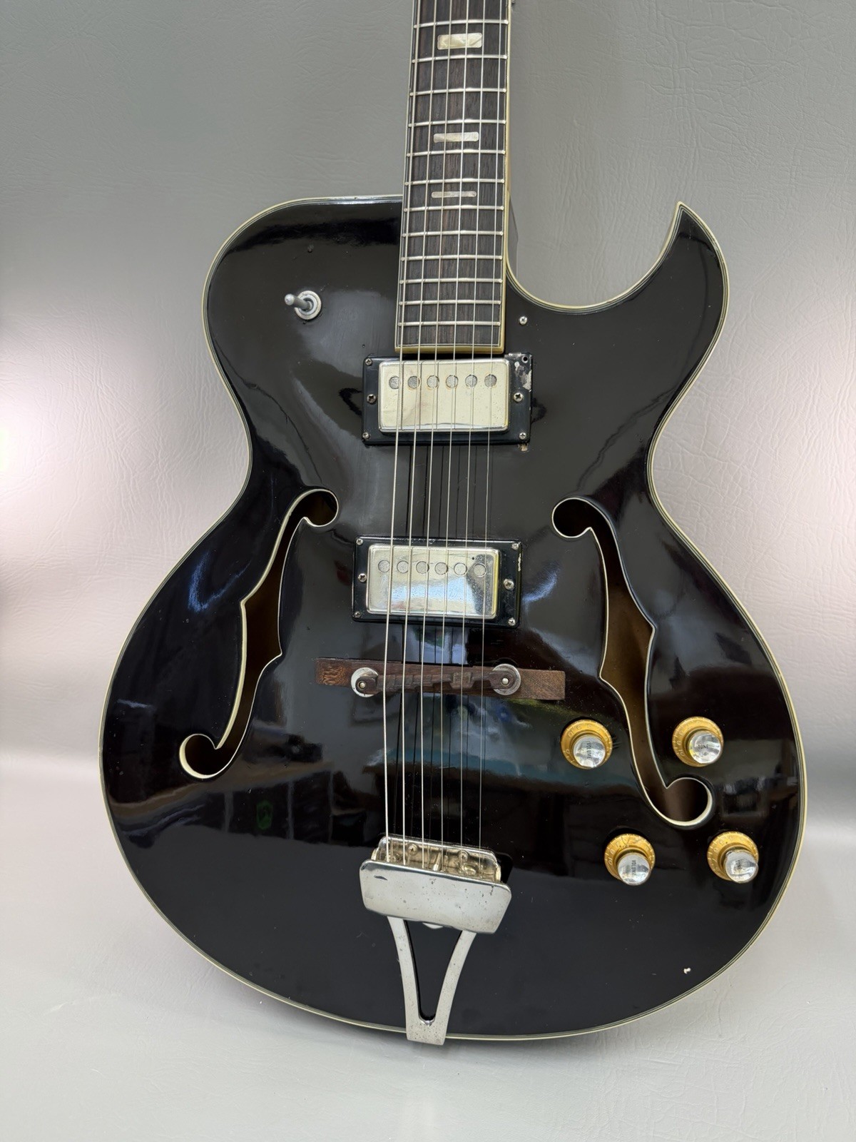 Vintage Crown Semi Hollow Guitar 60’S Made in Japan by Kawai Teisco