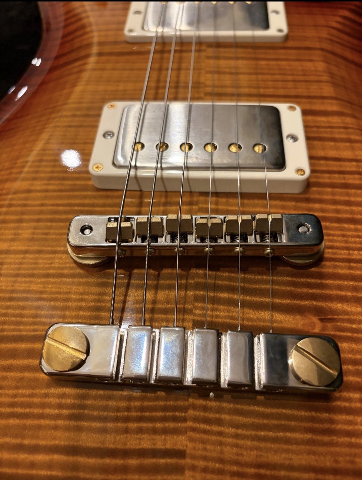 PRS McCarty 594 10-top – Dark cherry burst – It’s like an open-box item.