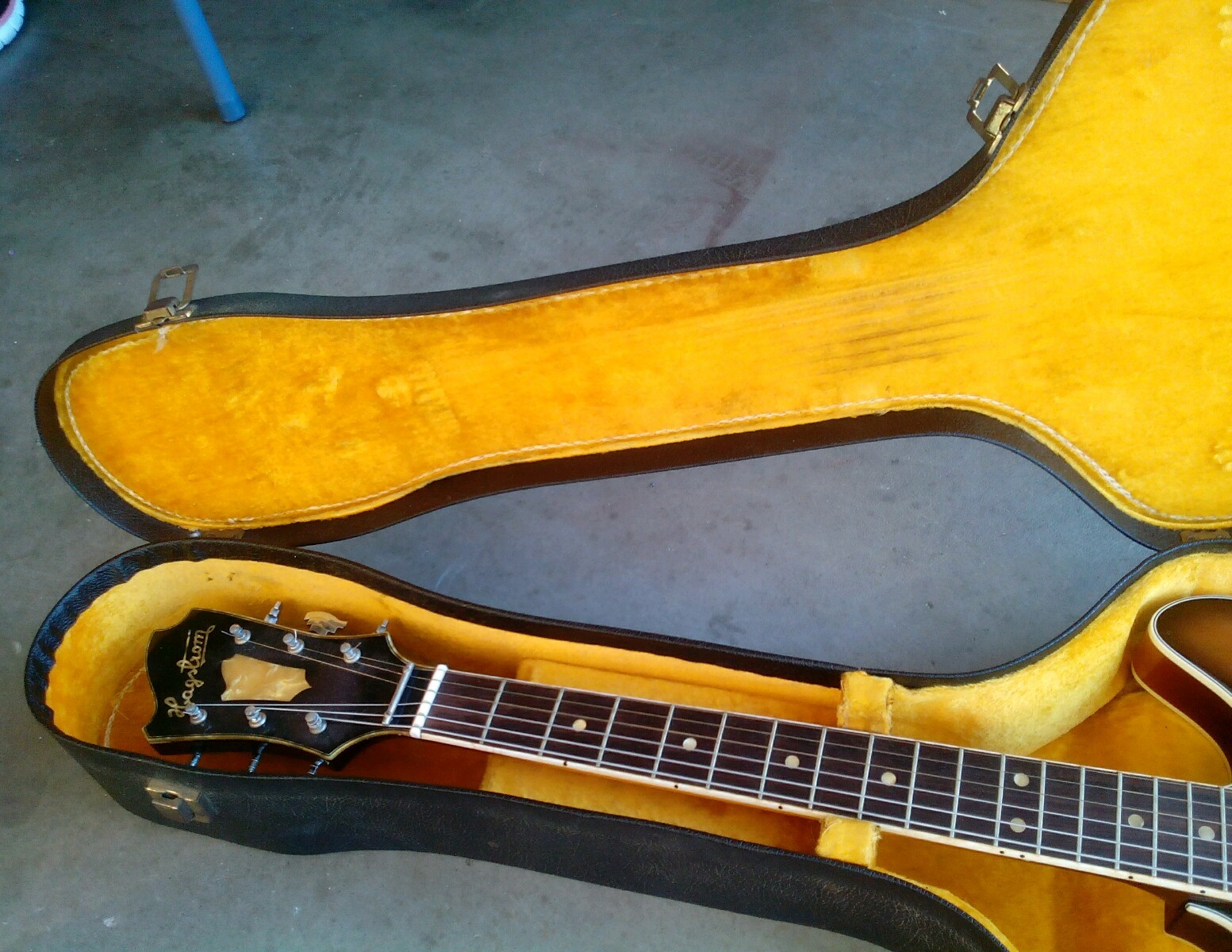 Hagstrom Vintage Viking Guitar