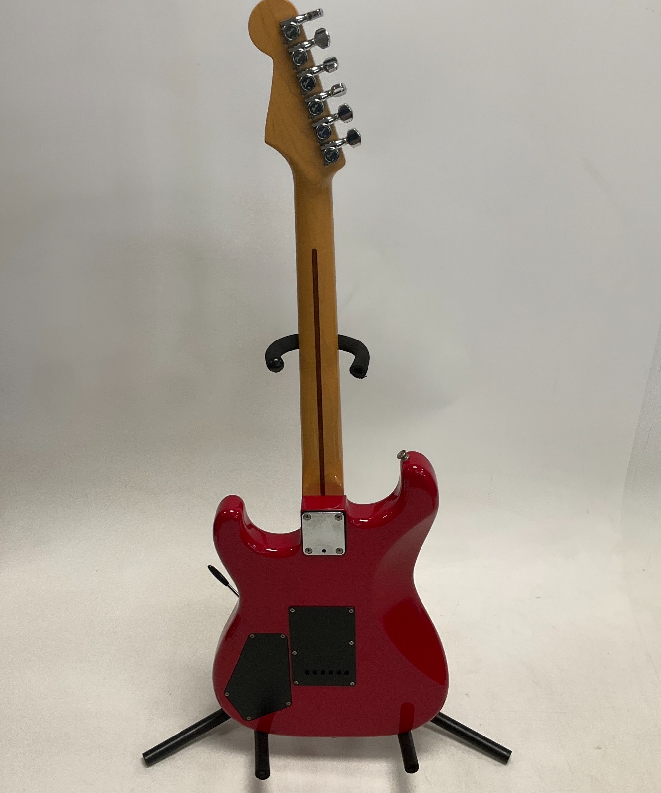 Vintage 1986 Squier Contemporary Fender Stratocaster Electric Guitar Red Japan