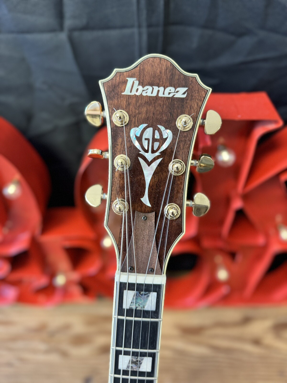 IBANEZ LGB30 VYS GEORGE BENSON ELECTRIC GUITAR W CASE VINTAGE YELLOW SUNBURST