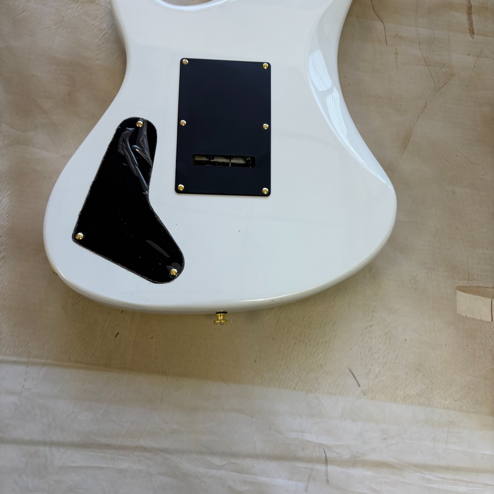 White Synyster Gates Electric Guitar Rosewood Fingerboard Solid Body