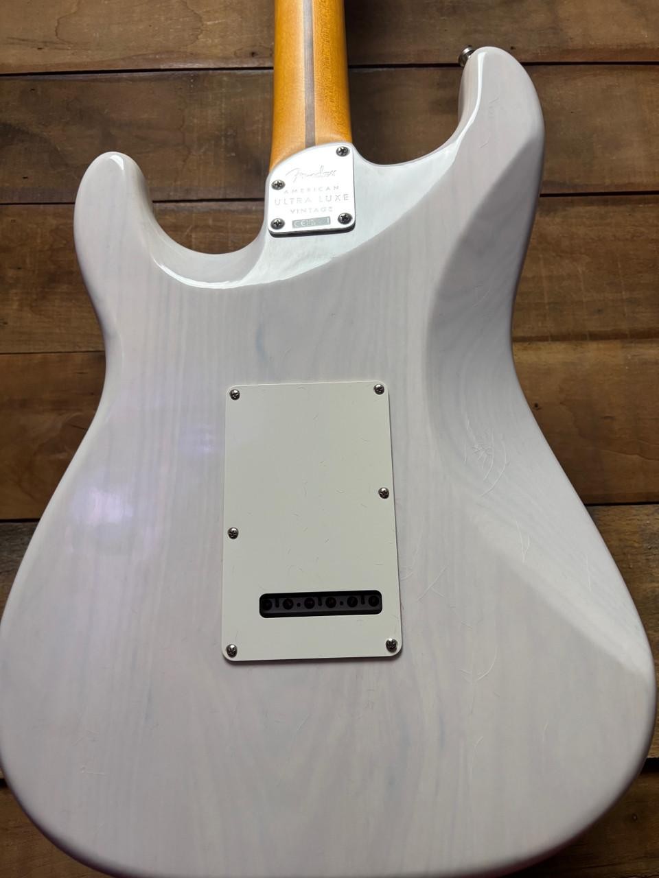 Fender American Ultra Luxe Vintage 50’s Strat MB White Blonde w/case
