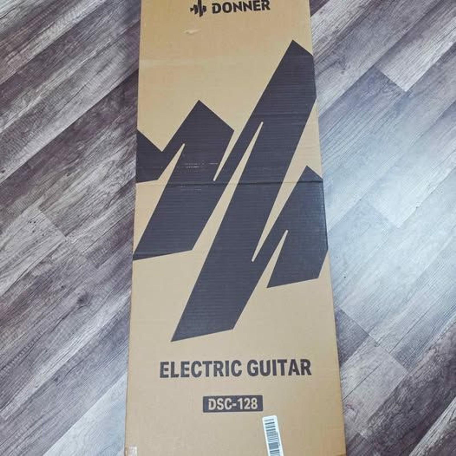 Donner DSC-128 Black Electric Guitar