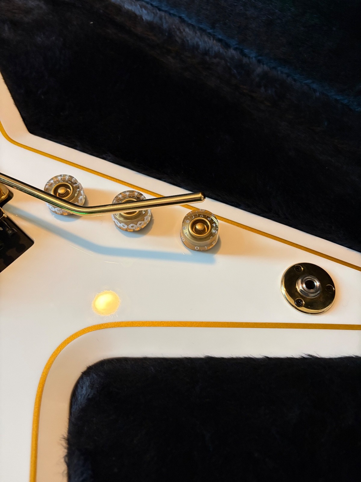 Dean USA Custom Shop Razorback White/Gold w/ OHSC & Original Paperwork