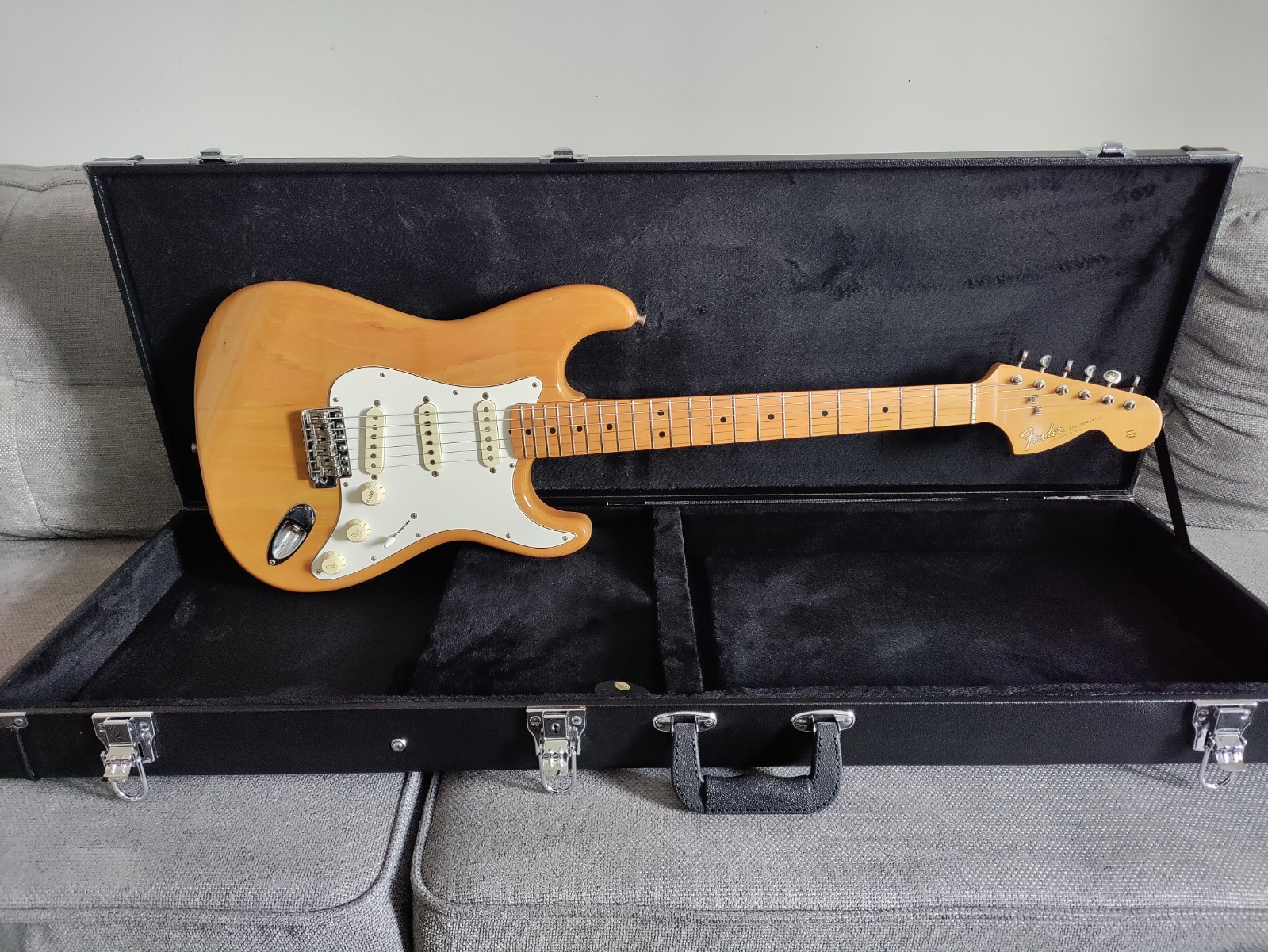 1997 Fender Stratocaster MIJ 1967 Reissue Natural Ash w/HSC