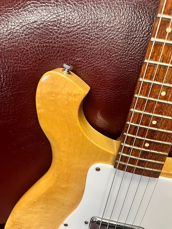 Rickenbacker 425 6 String Electric Guitar w/ Factory Vibrato 1966 – Natural
