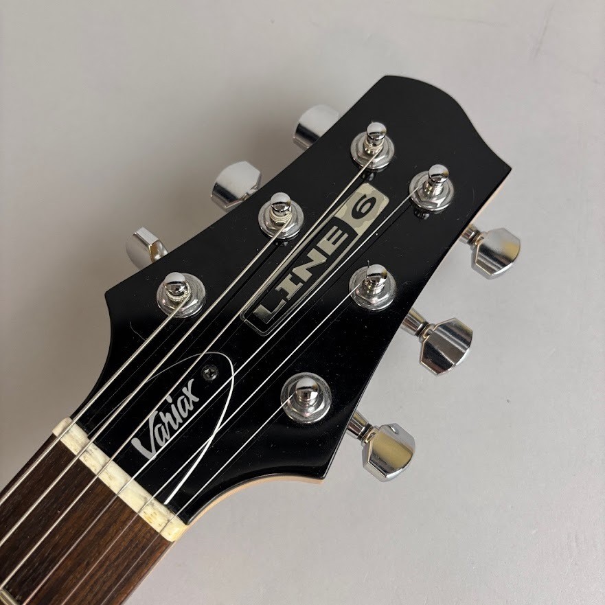 Line 6 Variax 700 Electric Guitar with Soft Case & Cable