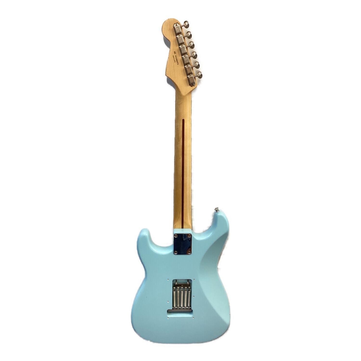 Fender Made in Japan Junior Collection Stratocaster Maple Arctic White E-Guitar