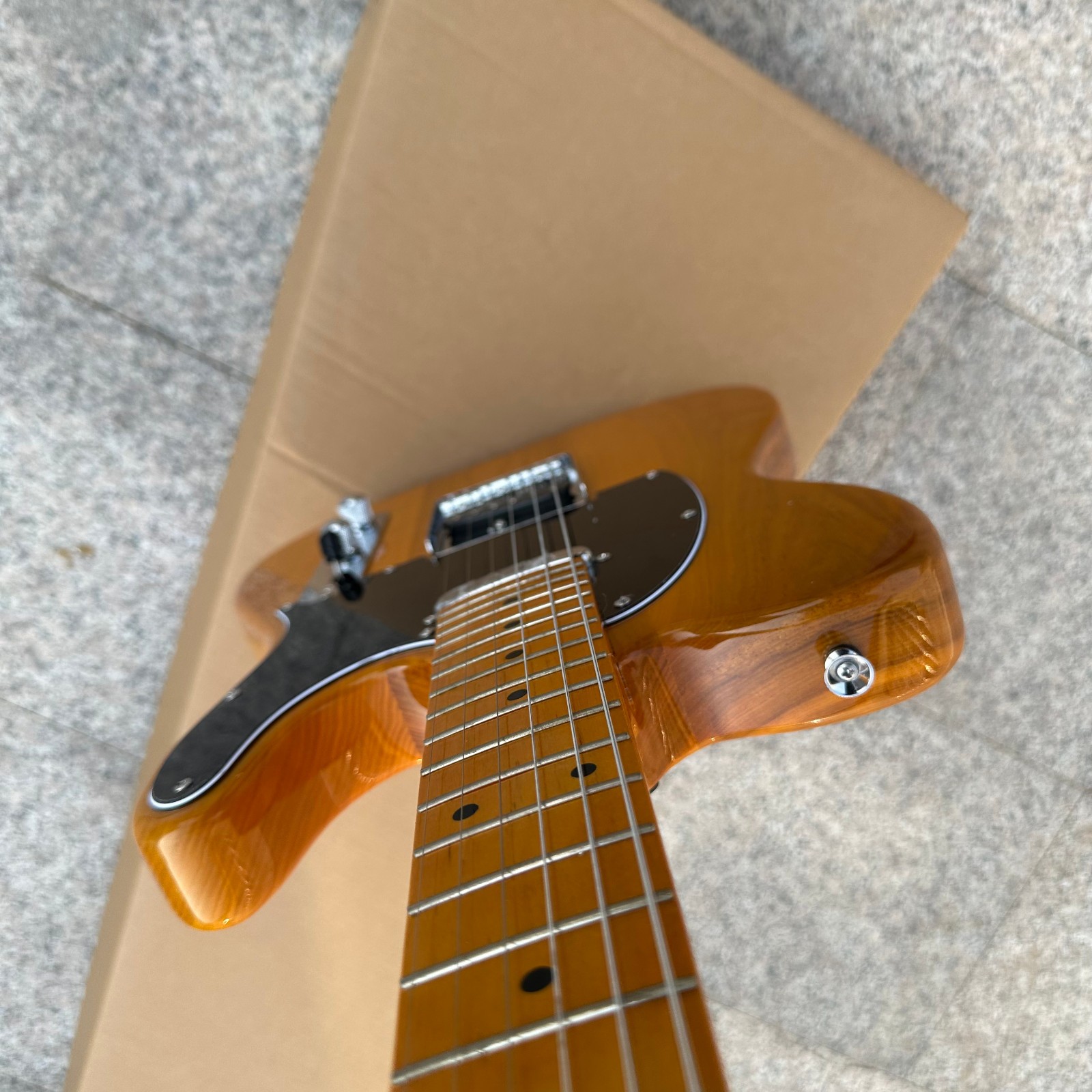 TL electric guitar, Quliu wood color panel, spruce body chrome plated accessorie