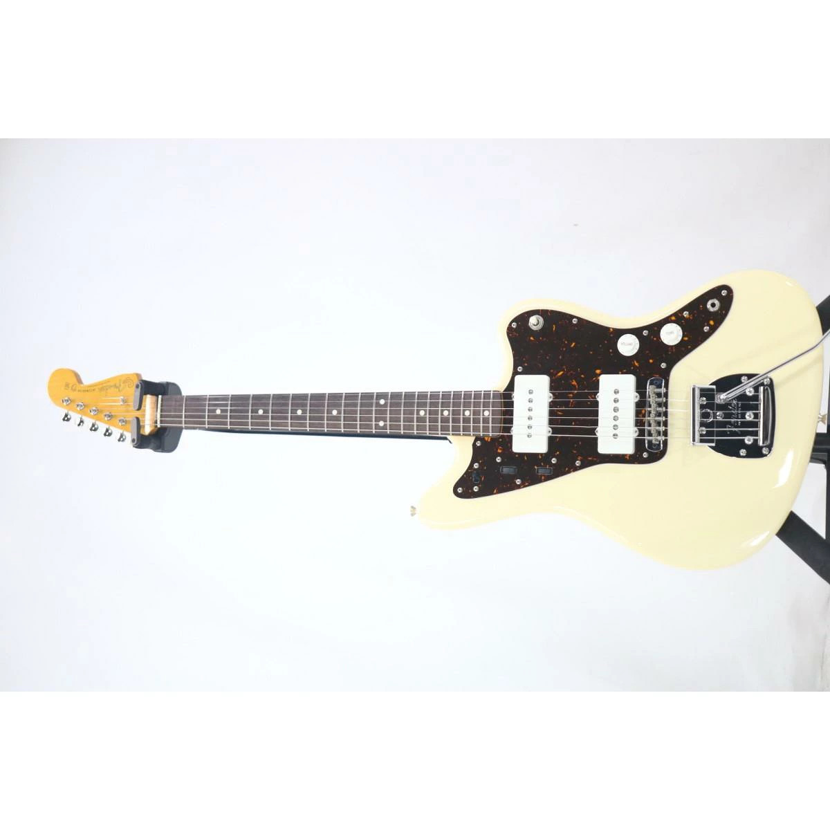 FENDER JAPAN JM66 Electric Guitar-04