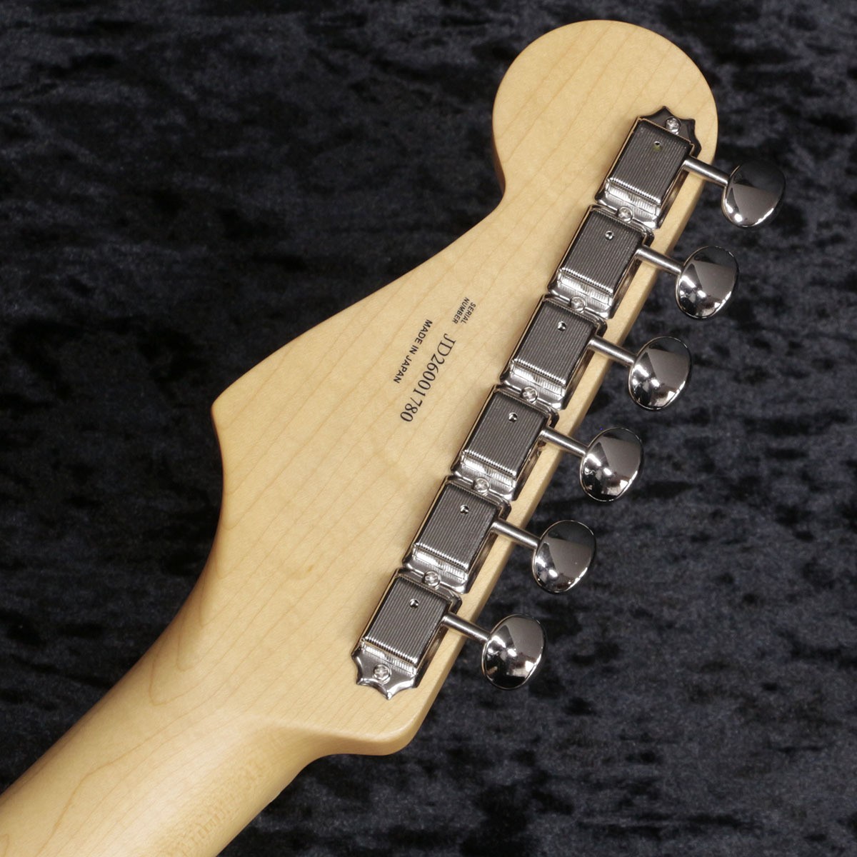 Fender Made in Japan Hybrid II Stratocaster Maple FB Modena Red JD26001780 3.4kg