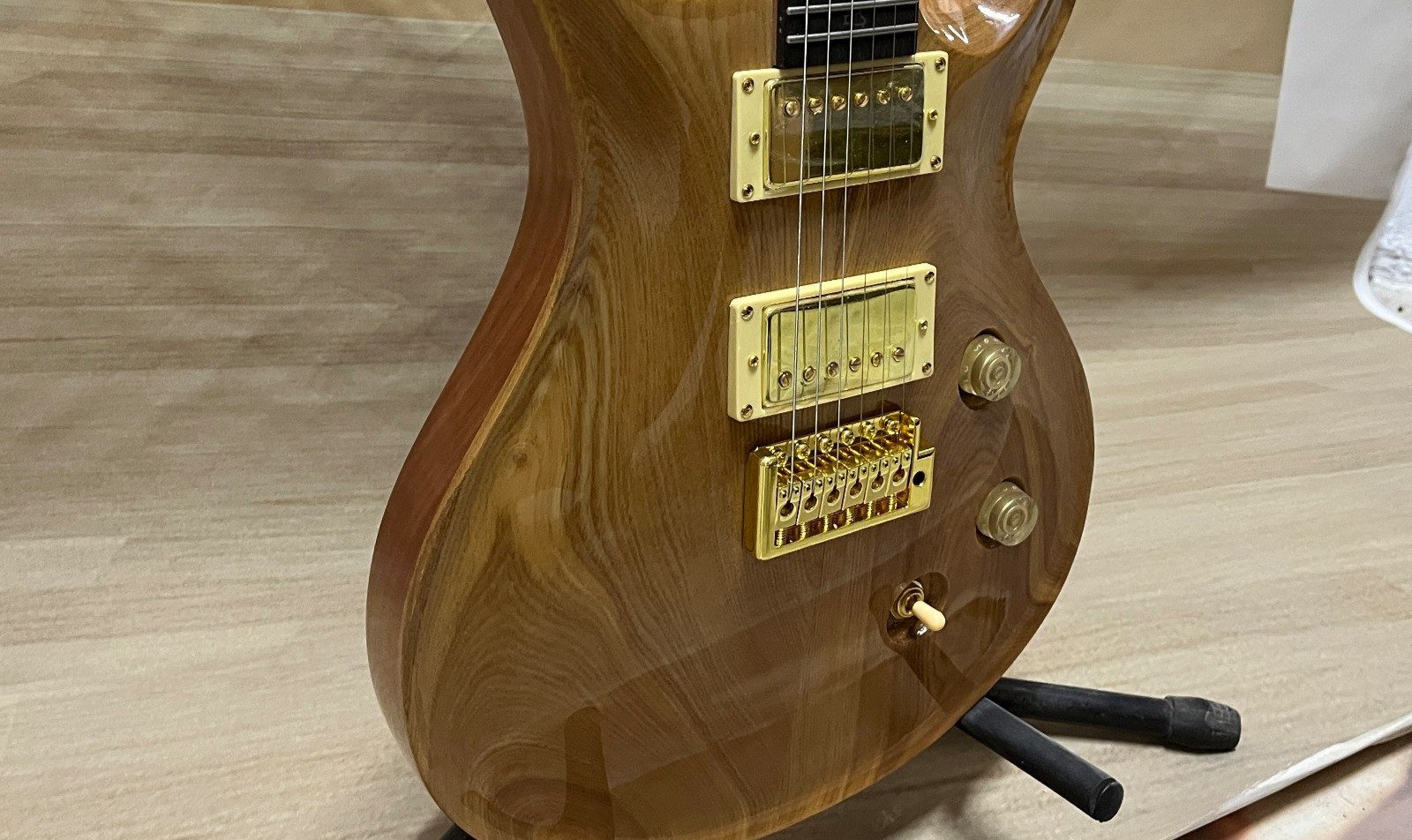 🪵Natural Wood Grain Custom Electric Guitar 🎸Gold Hardware Bird Inlay