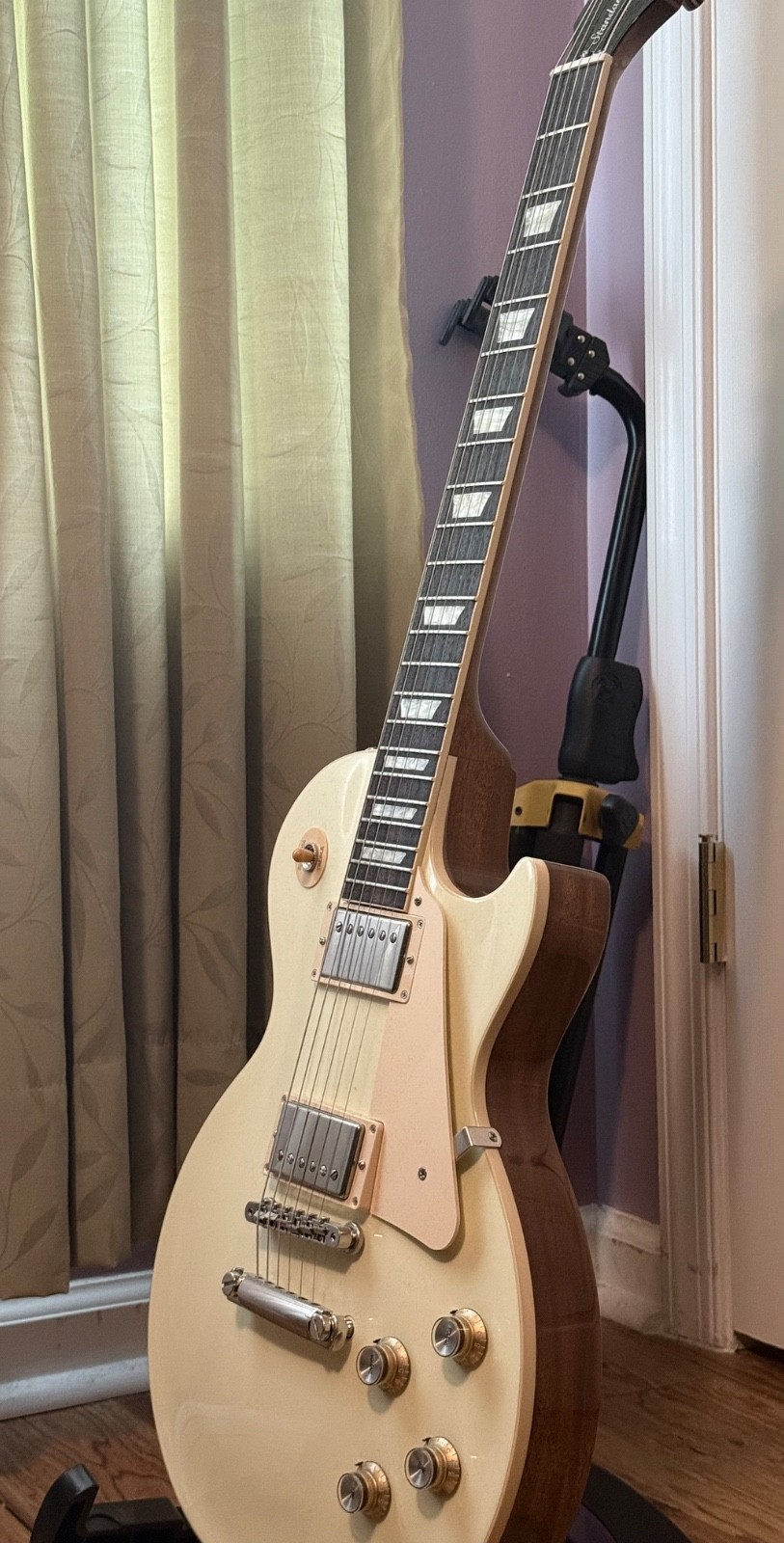 Gibson Les Paul Standard ’60s Plain Top Electric Guitar – Classic White-Open Box