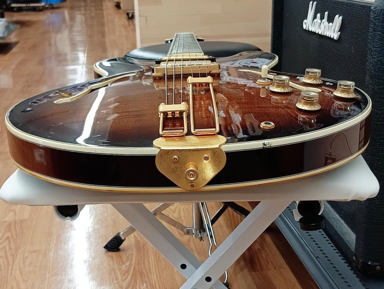 Epiphone Sheraton Sunburst Gold Hardware Made in Japan 1983 Electric Guitar