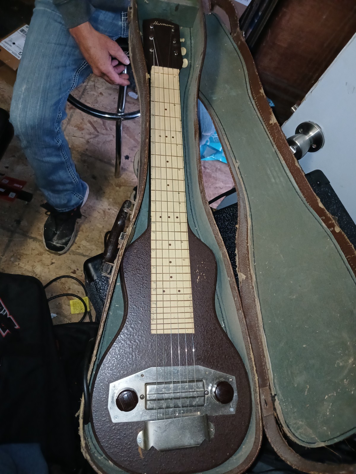 1950’s LAP STEEL HARMONY-w/original Beat Up Chipboard Alligator Case