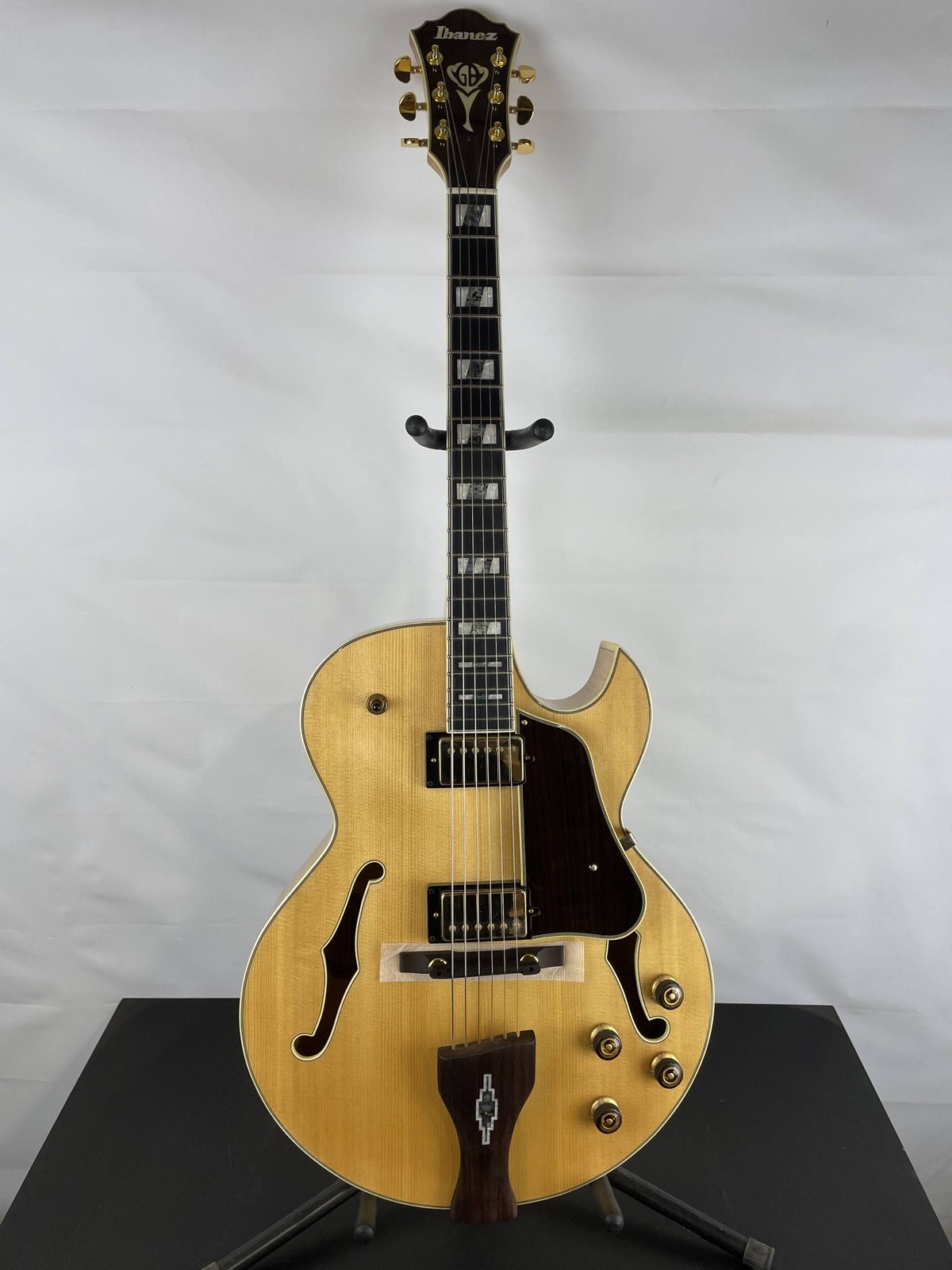 Very Good Ibanez LGB30 George Benson Signature Hollowbody Electric Guitar, Ebony