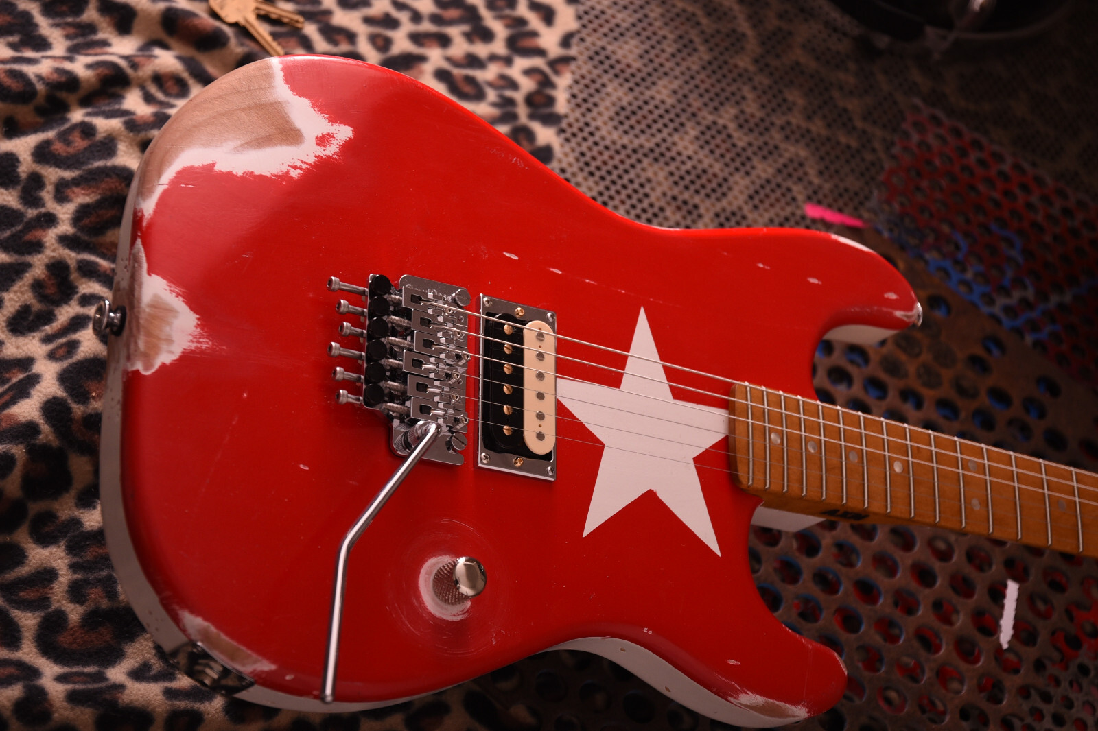 [ Available Now ] AXN Model 2 SunsetStrip Guitar – SemiRelic