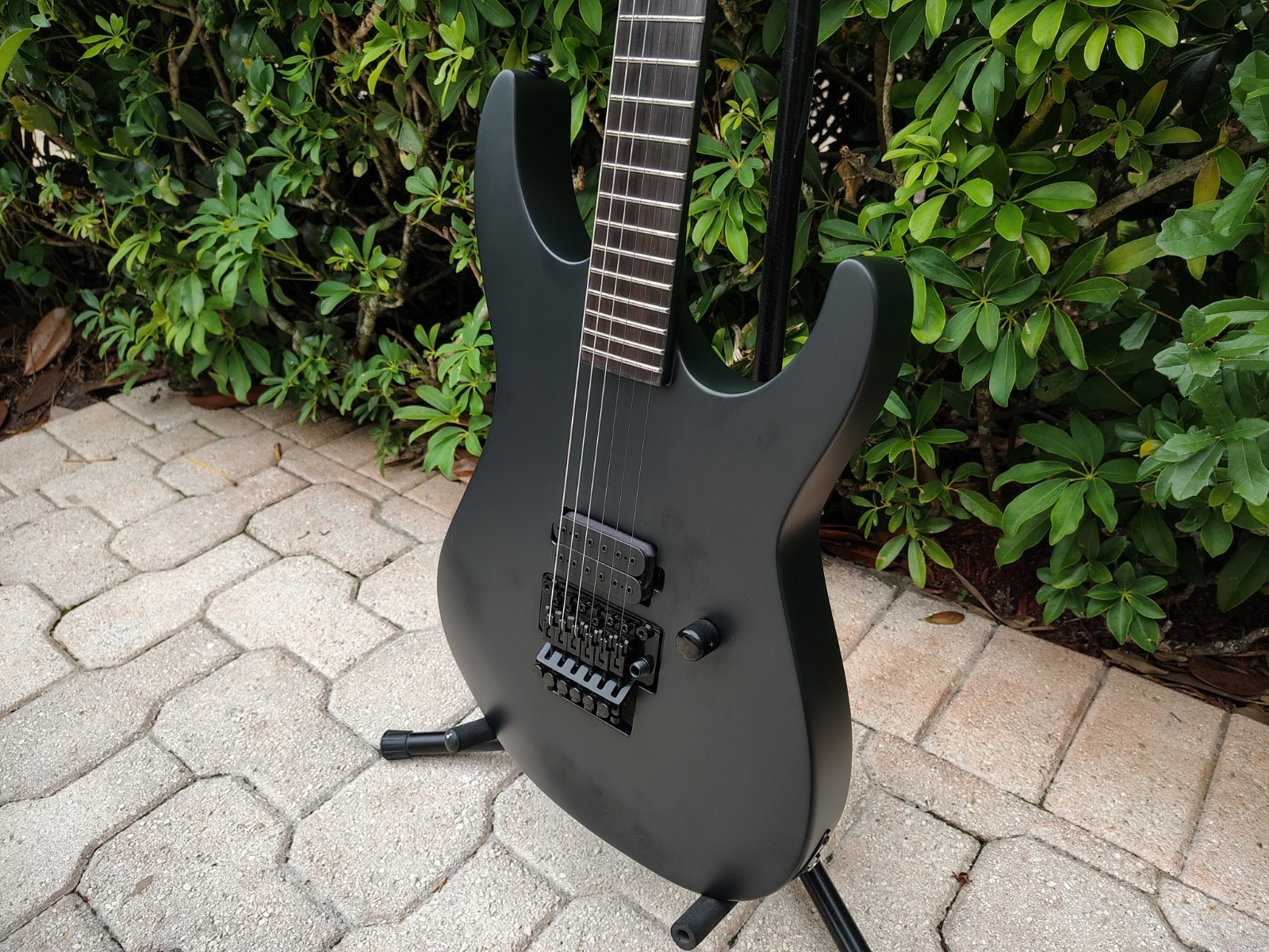 ESP LTD M-Black Metal Series Black Satin 2024