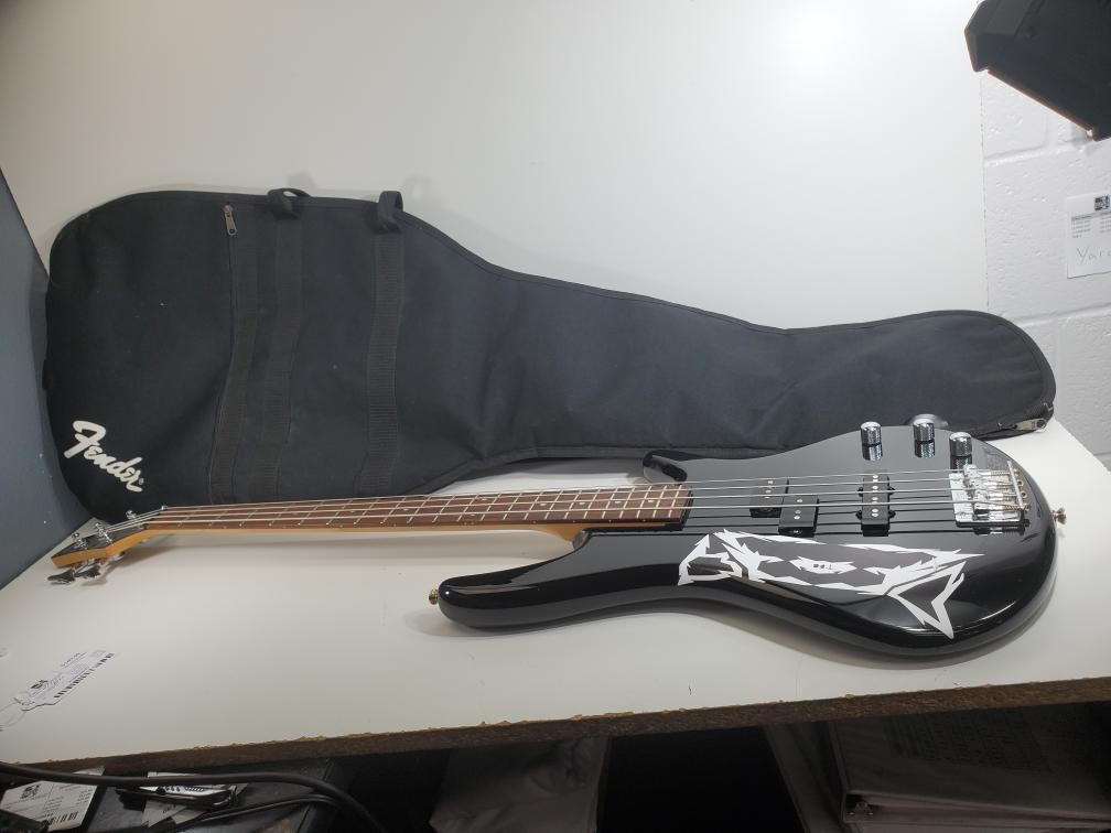 IBANEZ GIO GUITAR (P25020675)