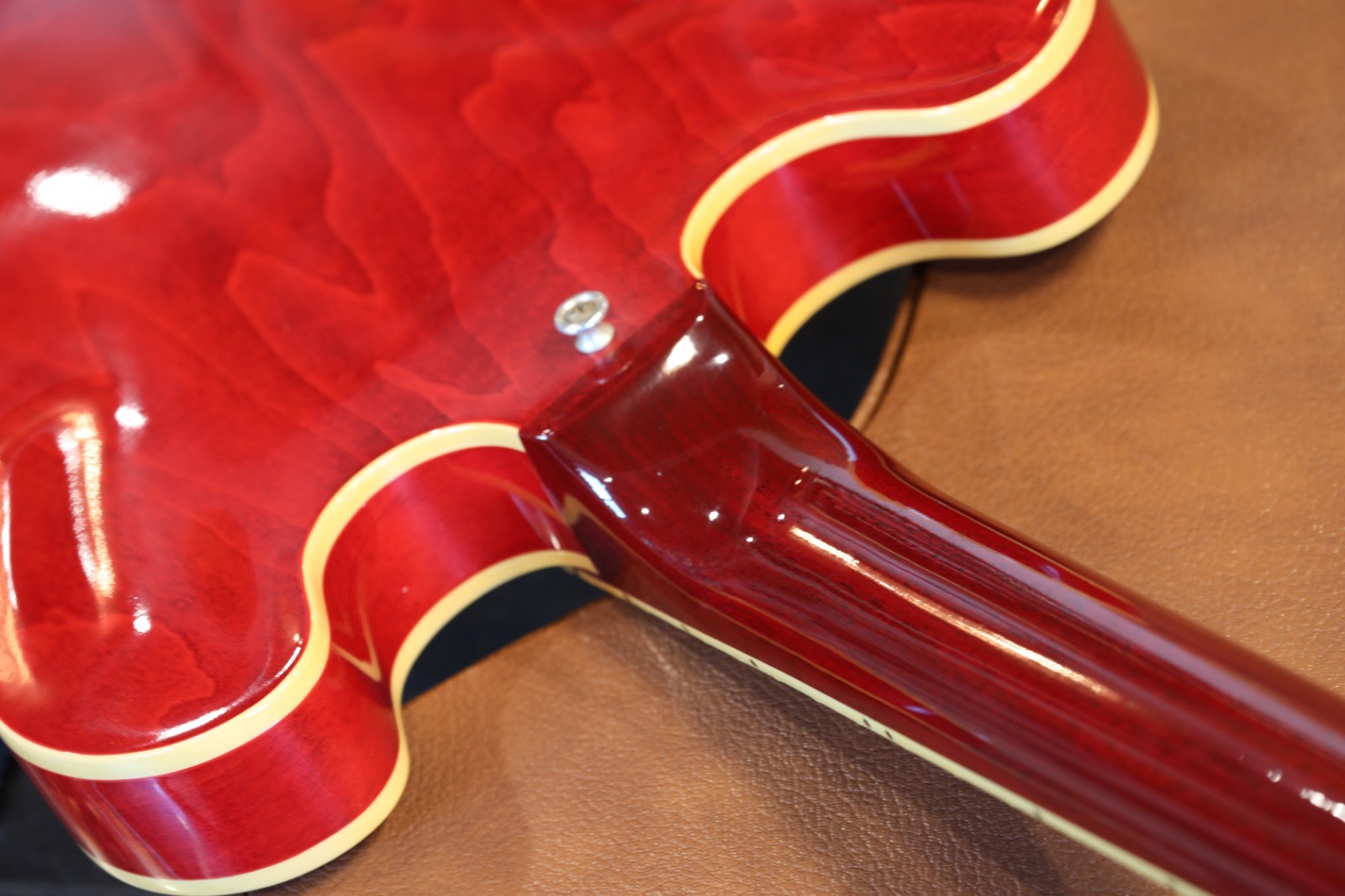 Minty! 2016 Gibson ’61 Warren Haynes ES-335 Guitar Figured Cherry + COA OHSC