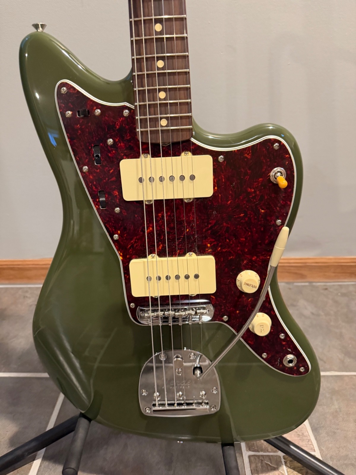 Fender Vintera II Jazzmaster olive green