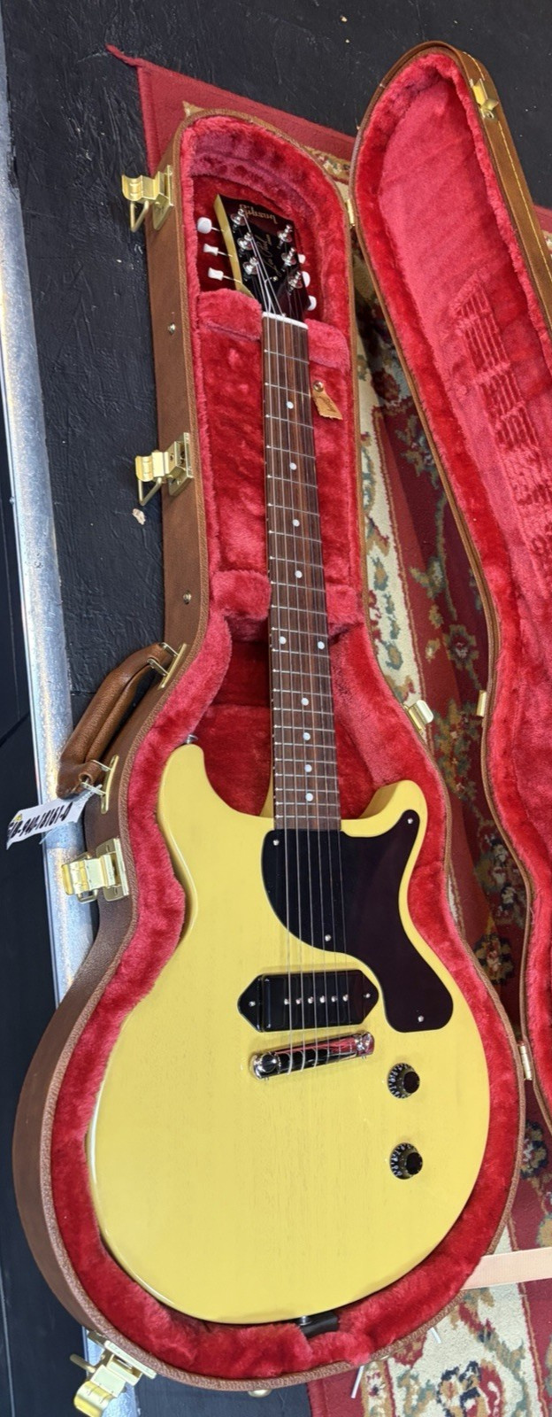 5.8 lbs. Gibson Les Paul Junior Double Cut TV Yellow