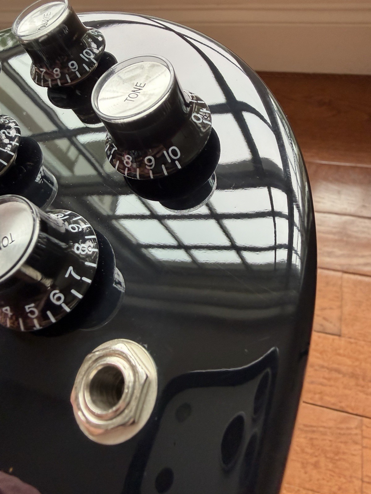 2026 Gibson SG Special – Ebony Black