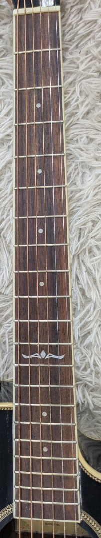 Tagima WS25 EQ DBS Walnut Series Acoustic-Electric Medium Jumbo Cutaway Guitar