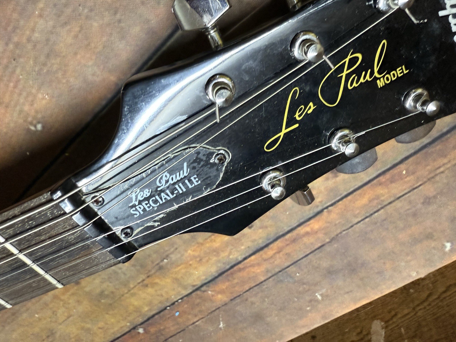 Epiphone Les Paul Model Special – II LE Electric Guitar / Starburst Burst