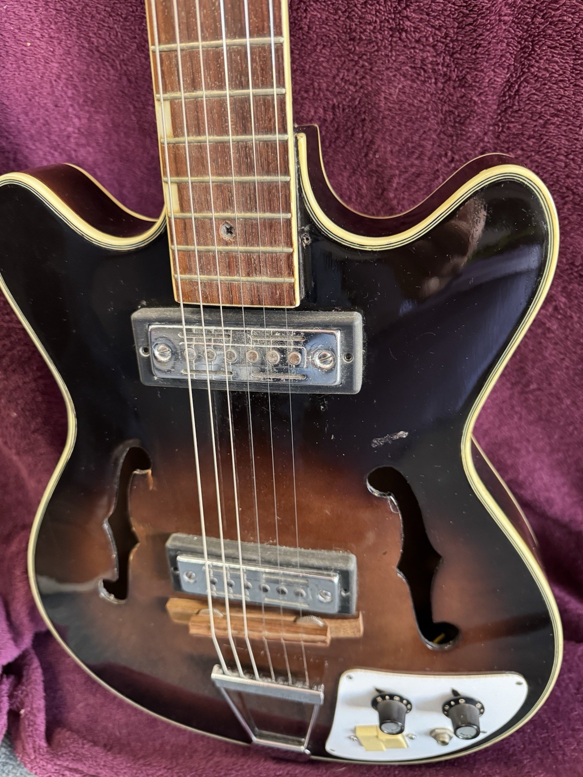 Electric Guitar TEISCO Del Rey EP-7 Model Semi Hollow Tobacco Burst Rare Color !