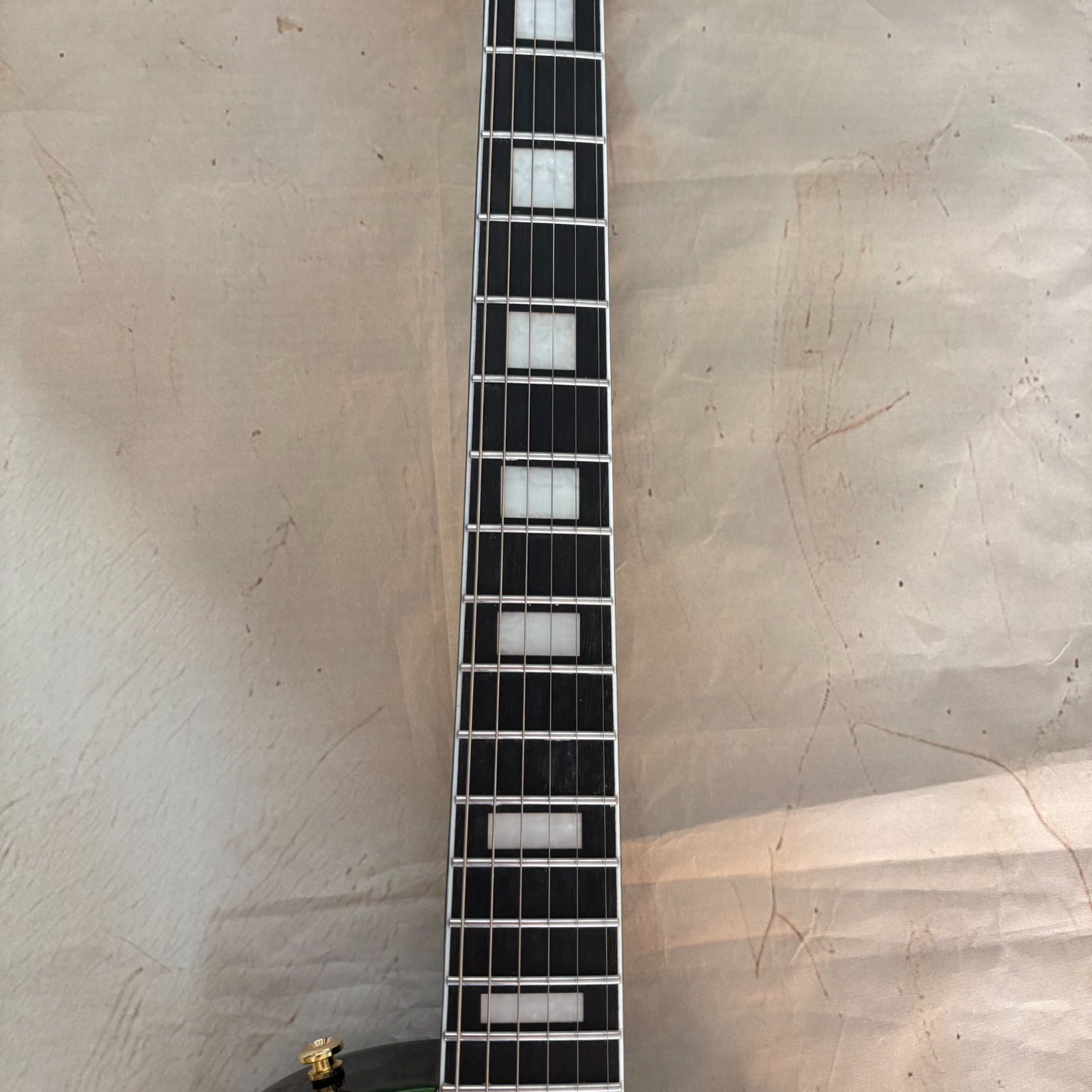 Metallic Green LP Style Electric Guitar Rosewood Fretboard Gold Hardware