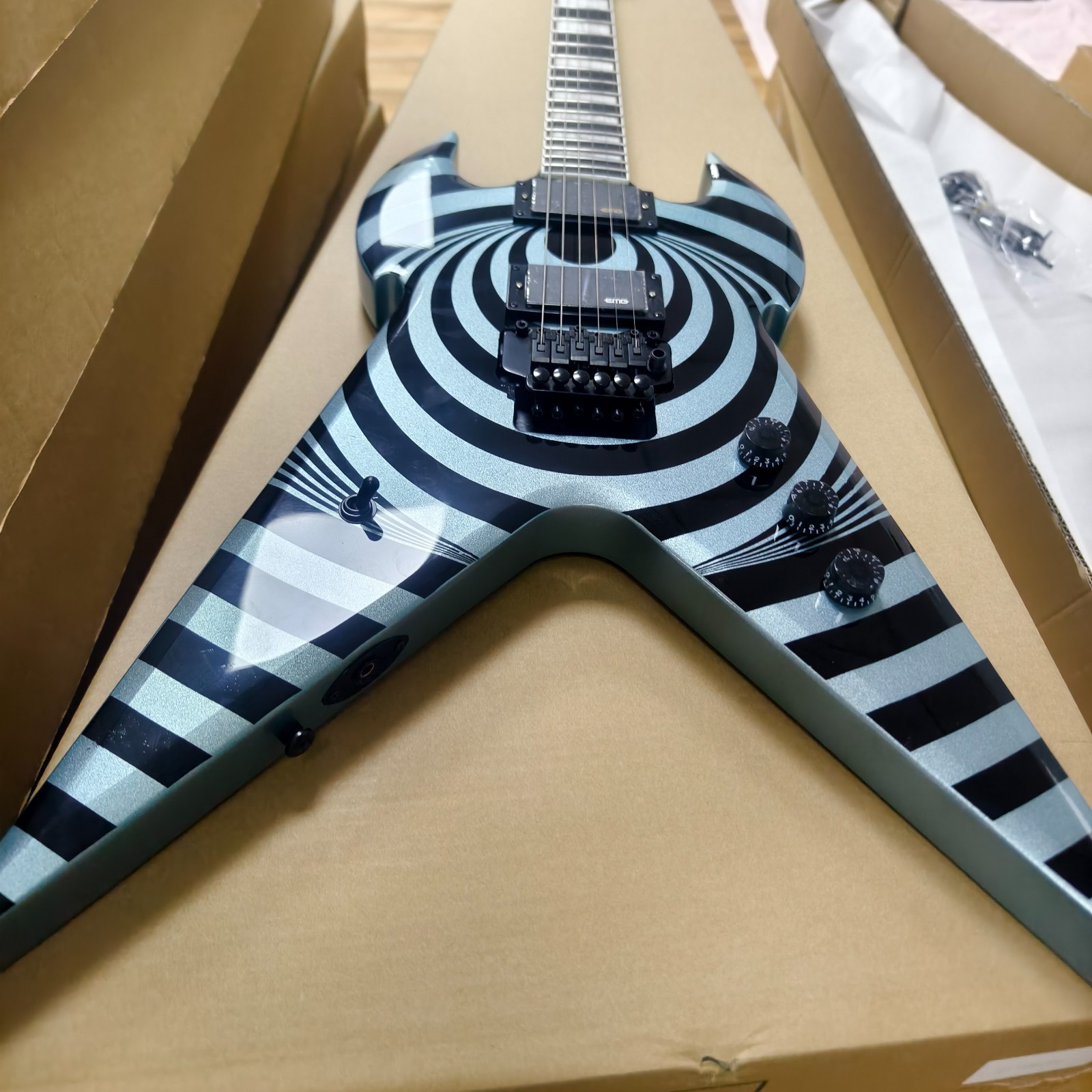 Ship US Wylde Audio Warhammer Style Electric Guitar – Blue & Black Swirl Finish