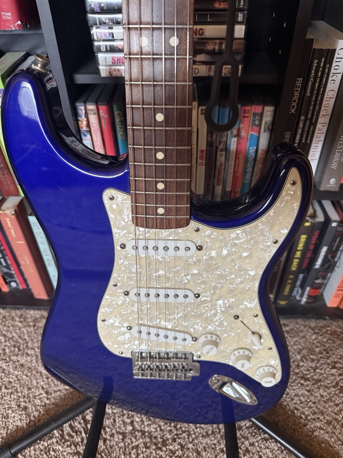 2000 Mexican Standard Strat *Excellent Condition* Can provide more photos